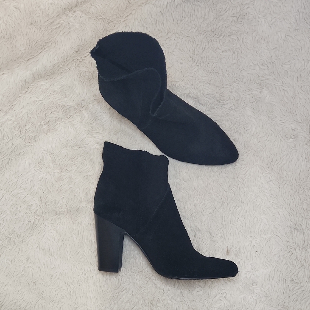 Women's Black Vince Camuto Boots Sz 8.5